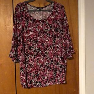 Black, pink and white 3/4 sleeve top